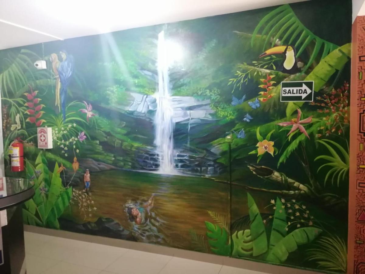 Hospedaje Renzo Tarapoto Eksteriør billede