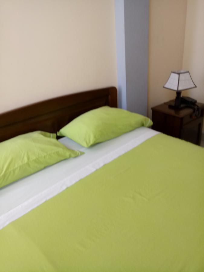 Hospedaje Renzo Tarapoto Eksteriør billede
